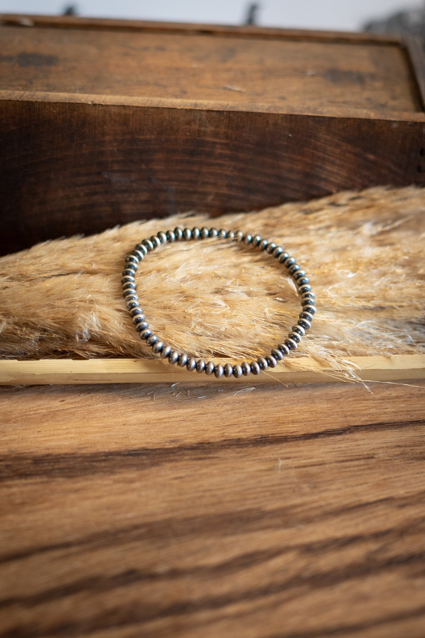 Stretch Saucer Navajo Pearl Bracelets (3mm-9mm)