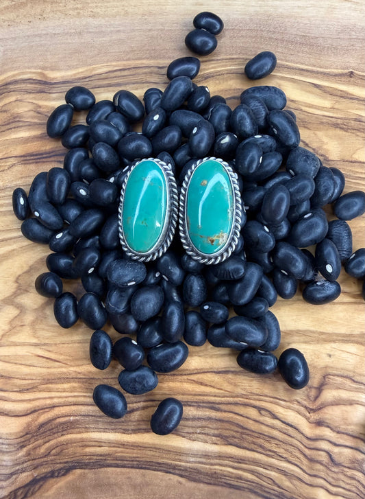L Turquoise Oval Roped Edged Stud