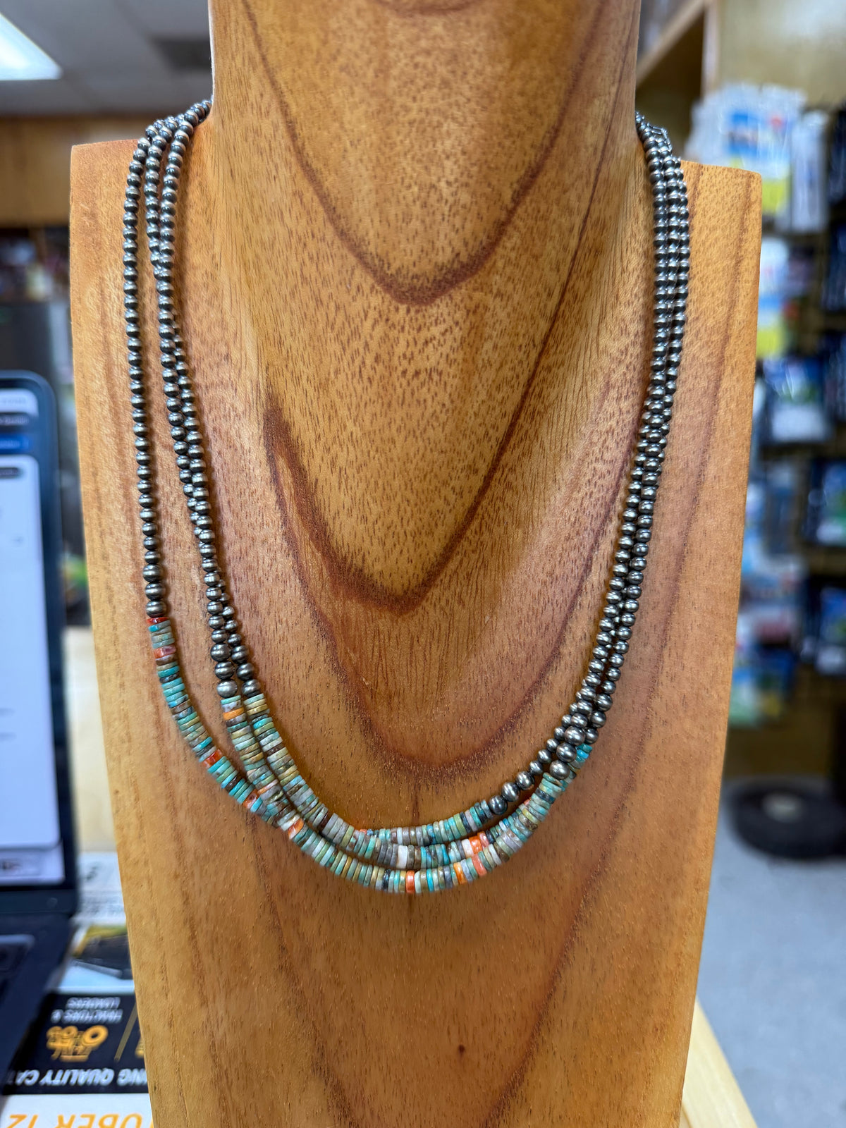 Confetti Turquoise With Graduated Pearls